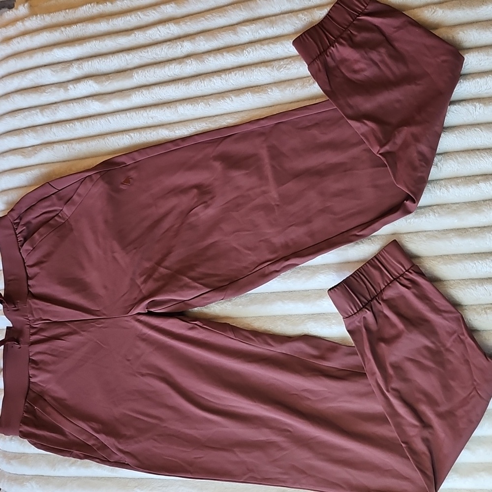 NWOT Vitality Nomad Jogger